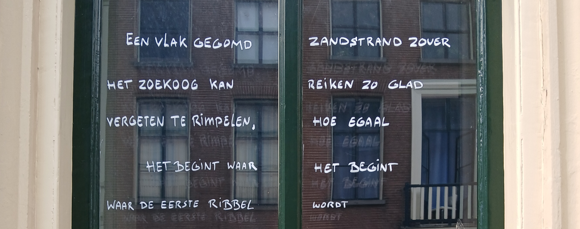 Poëzie, straatpoëzie, gedicht, raamgedicht, Hélène Gelèns, Zutphen